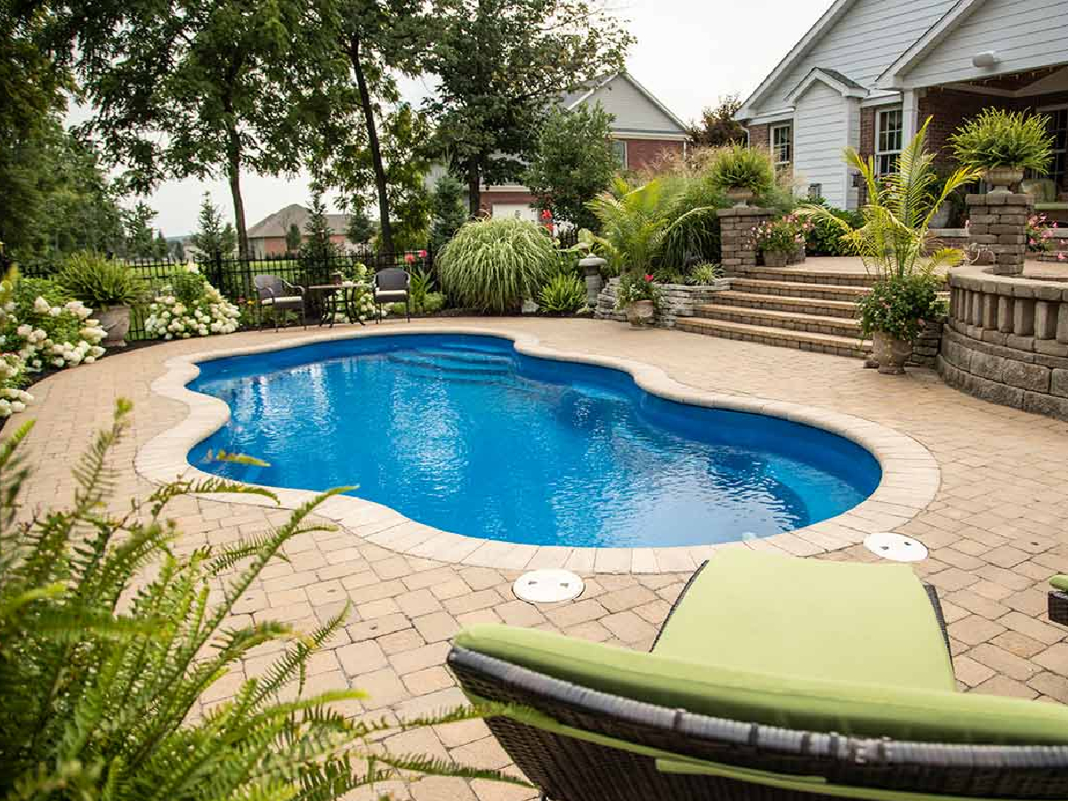 laguna-fiberglass-pool-05-1 San Antonio pool company spa design project in progress</p><p>